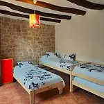Espacioso Pajar Con Chimenea Y Bbq En El Matarrana *