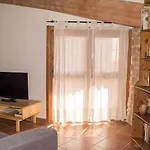 Espacioso Pajar Con Chimenea Y Bbq En El Matarrana *