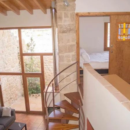 Espacioso Pajar Con Barbacoa En Casa De Letras