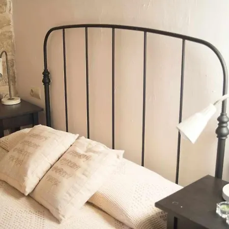 Ferienhaus Espacioso Pajar Con Barbacoa En Casa De Letras Lledo