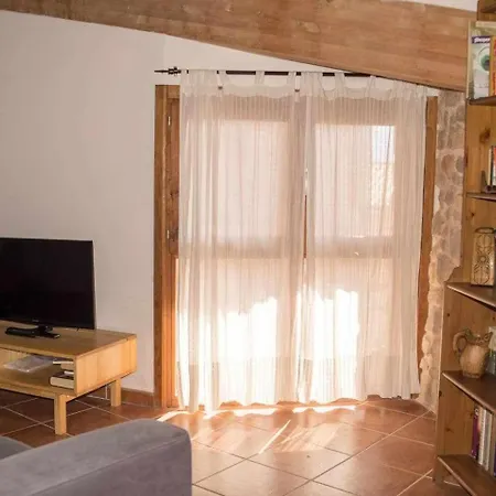 Espacioso Pajar Con Barbacoa En Casa De Letras *