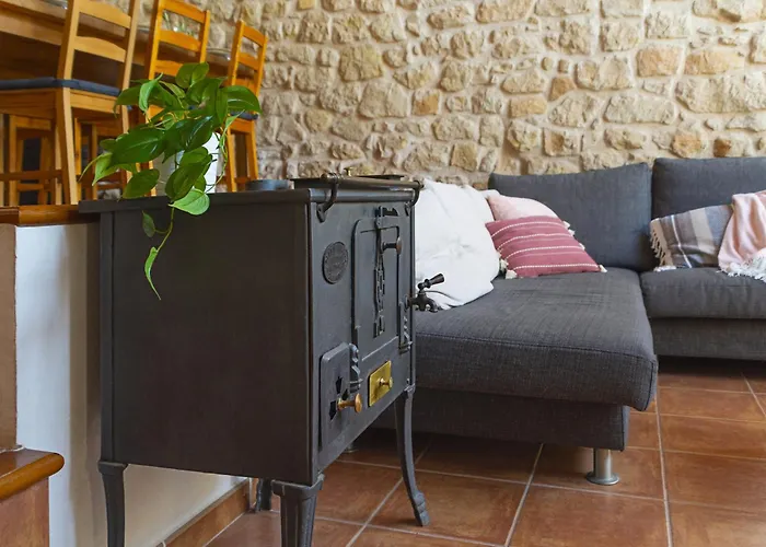 Espacioso Pajar Con Chimenea Y Bbq En El Matarrana Lledo