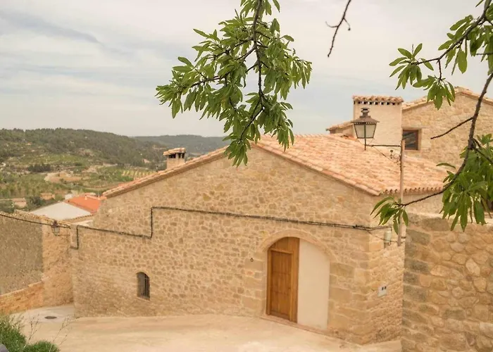 Espacioso Pajar Con Chimenea Y Bbq En El Matarrana Casa de Férias *