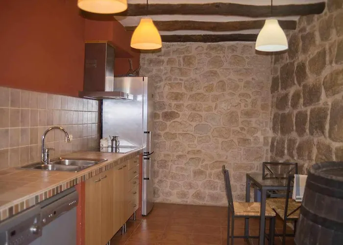 Casa de Férias Espacioso Pajar Con Chimenea Y Bbq En El Matarrana *