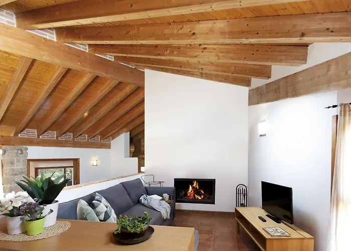 Espacioso Pajar Con Chimenea Y Bbq En El Matarrana Casa de Férias